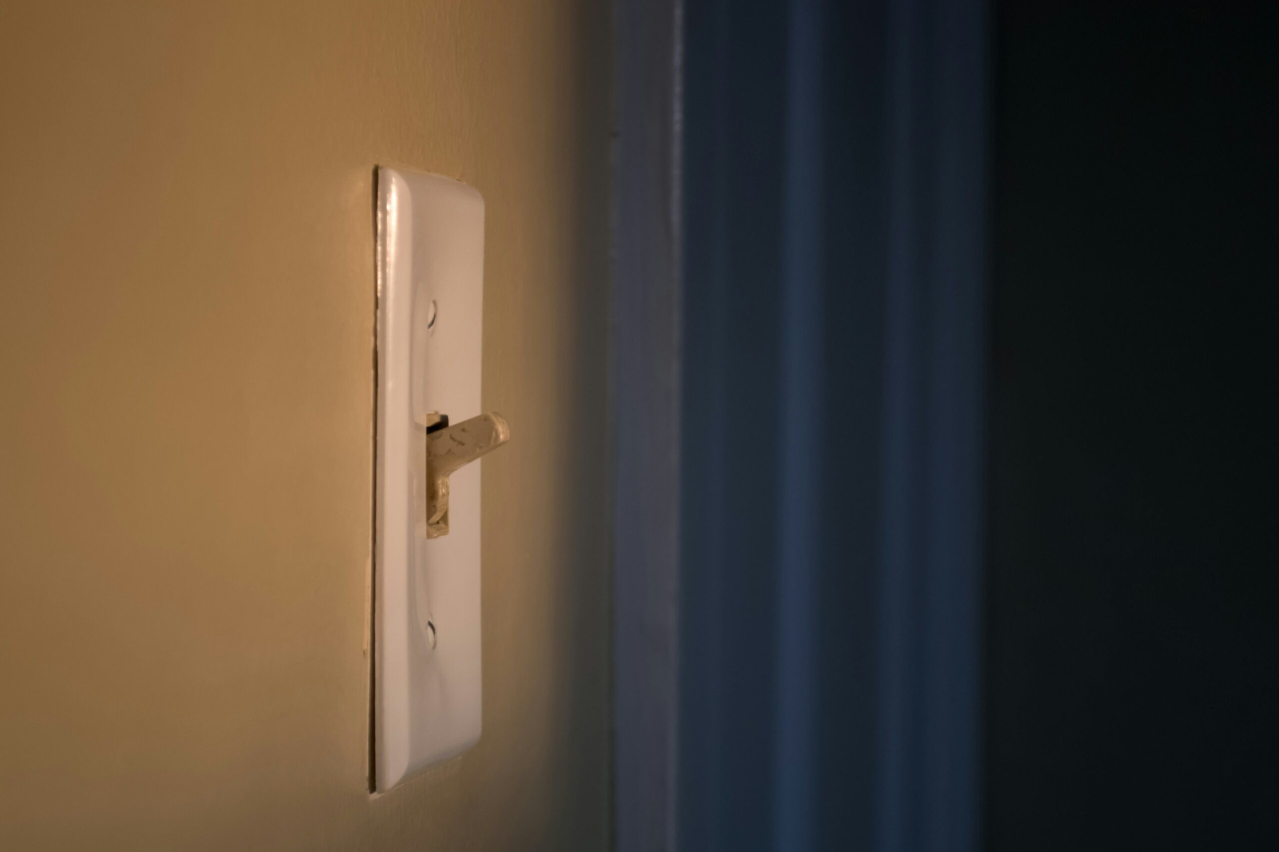 New Hudson Vacancy: Person to switch off the lights